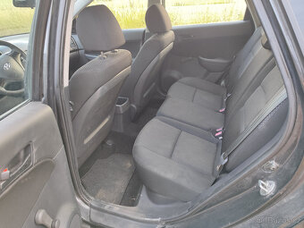 Hyundai i30 1.4 80kw NOVÉ ROZVODY - 12