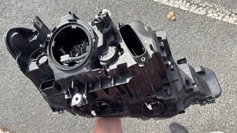 BMW F30 díly nárazník a světlo - 12