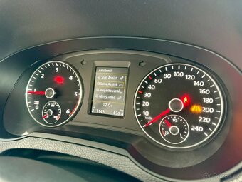Volkswagen SHARAN 2.0 TDi LED NAVI KAMERA TAŽNÉ 2020 - 12