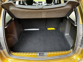 Dacia Duster 1.6 SCe Ambiance 4x2, tažné zařízení - 12
