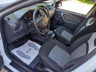 Dacia Duster, 1.6i klima+alu.kola+4x4+ČR - 12