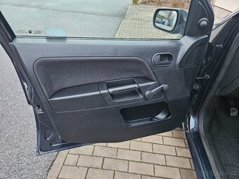 Ford Fusion 1.25i 55 kW, 1. maj, nová STK, bez koroze, klima - 12