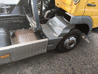 Hákový nosič kontejnerů - 12