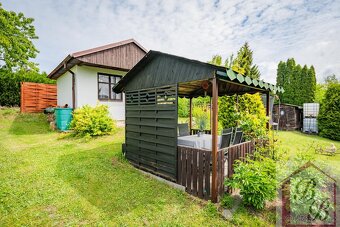Prodej chaty s pozemkem 396 m2 v osobním vlastnictví, Pod Ob - 12