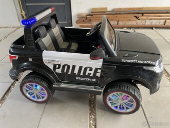 Dětské elektrické auto - Range Rover Evoque Policie - 12