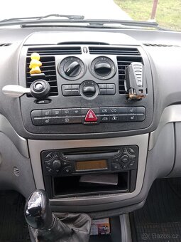 Mercedes Benz Viano - 12