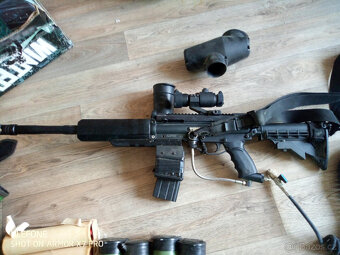 Paintball zbran s vybavením - 12