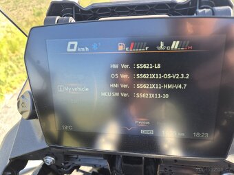 Voge 900 dsx black knight - 12