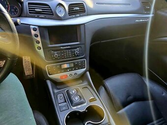 Maserati Granturismo  S - 12