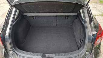 Mazda 3 Revolution 2017 - 12