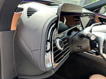 Mercedes E-220d 4-Matic AMG + Exclusive stav nového 4D - 12