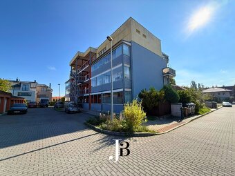 Pronájem bytu 2+1 Praha 9 - 12