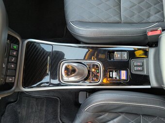 Mitsubishi Outlander PHEV 2.4 2021 - 12