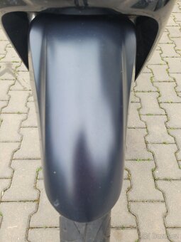 Honda SH 300i - 12