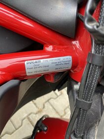 Ducati Monster 821 - 12