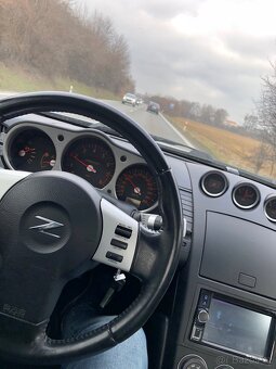 Nissan 350z - 12