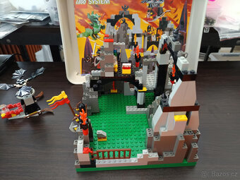 LEGO Castle 6087 Witch's Magic Manor +návod - 12