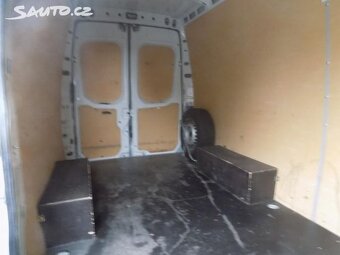 Prodám IVECO Daily 2,3 93kW 35S13 - 12