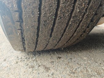 PLACHTOVÝ NÁVĚS SCHWARZMULLER SPA 3/E LOWDECK - 12