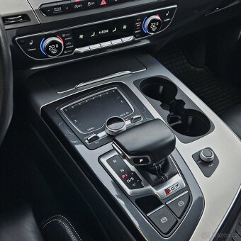 AUDI SQ7 4.0TDI MATRIX TAŽNÉ HUD PANO BOSE 360 - 12