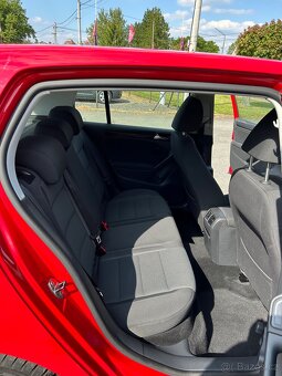 VW GOLF  VI 1.4 MPI SERVISNÍ ZÁZNAMY 92.700 km - 12