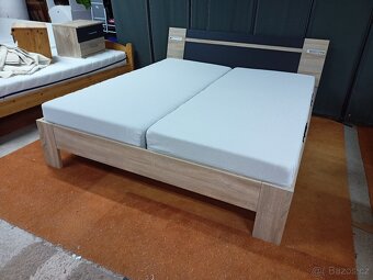 Prodám hezké letiště 180 x 200 cm s nočními  stolky - 12