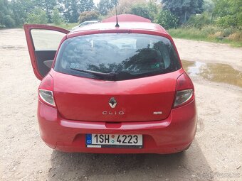 Renault Clio původ CZ najeto  25300km - 12