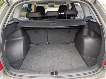 ŠKODA FABIA II COMBI 1.4 16V 63kW 2010 JEN 138TKM - 12