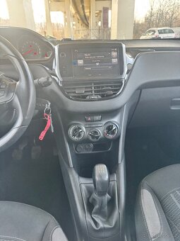 Peugeot 208 VTi active, 1.4 70kw, 2015, LPG - 12