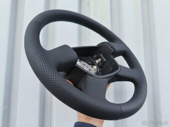 Kožený volant Škoda 2008 rok a výše, Nově pošitý kůží - 12