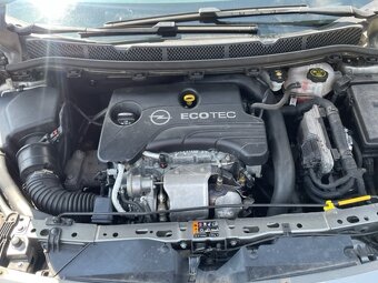 Opel Astra 1.0t, r.2016, 1.majitel,servisní kniha, top - 12
