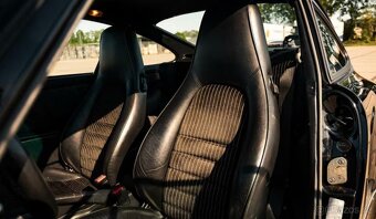Porsche 911 Carrera 2 (964) - 12