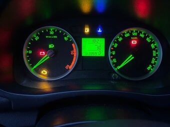 ŠKODA FABIA II combi 1,4TDI - 12