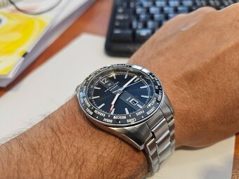 hodinky Hamilton Broadway GMT Auto Limited Edition - 12