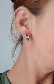 Nové dámské stříbrné náušnice 925 třpytivé s kamínky 1 cm - 12