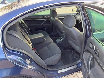 Škoda Superb 2.8 V6 benzín - 12