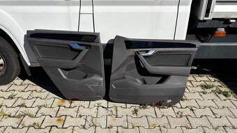 VW Touareg 3 CR7 látkové sedačky 5 míst + dveřní výplně dřev - 12