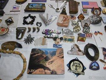 USA odznaky a suvenýry - 12
