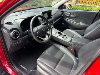 Prodávám Hyundai Kona 150kw 64 kWh Premium - 12