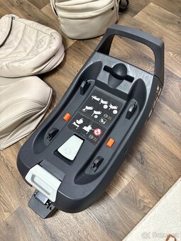 Kočárek egg 2, 9v1 - 12