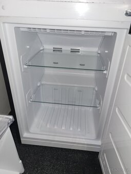 Prodám ledničku Indesit- černá - 12