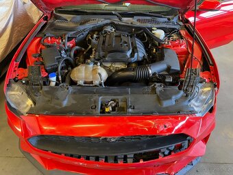 FORD MUSTANG 2020 - 12