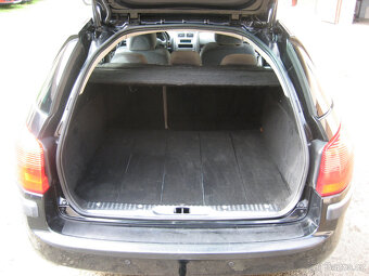 PEUGEOT 407 SW 1.6 HDI - 12