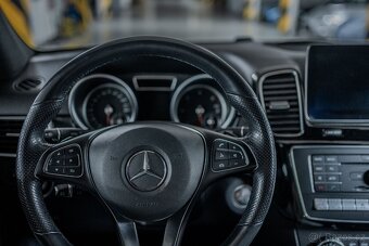 Mercedes-Benz GLE 350d 4Matic AMG 1. maj., HK, DPH - 12