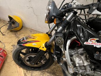 Honda CBR 600F prodám náhradní díly vcelku - 12