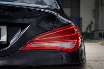 Mercedes-Benz CLA 180 Kupé - 12