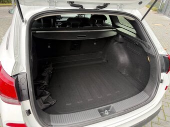 Hyundai i30 1.0 t-gdi kombi / 2021 / DPH - 12