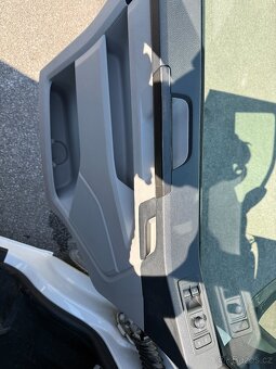 Volkswagen Transporter 2.0 TSI 110 kW + zemní plyn - 12