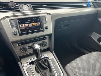 Volkswagen Passat, 2.0 TDI 110KW DSG LED - 12