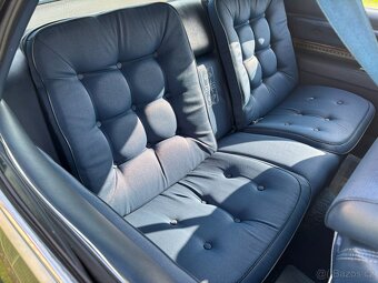 Oldsmobile Ninety-Eight Regency Coupe - 12